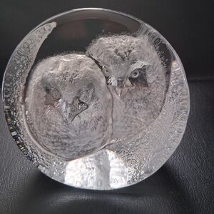 Signed Mats Jonasson Baby Owl Etched Lead Crytal Paperweight